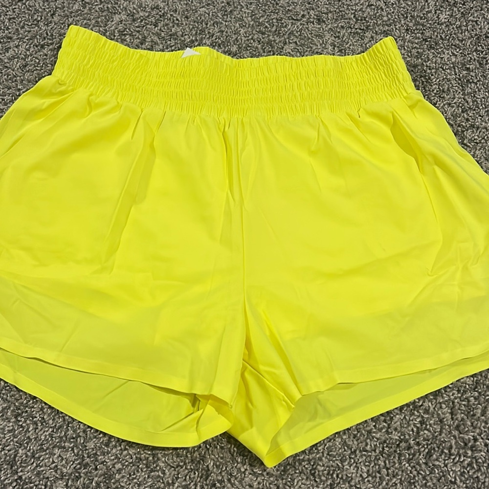 EUC Zyia Neon Lime Finesse Shorts